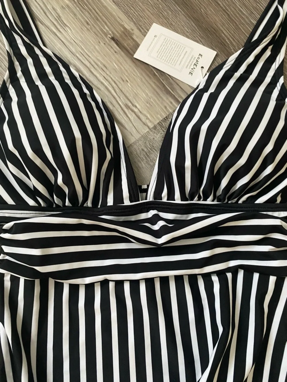 Black & White Striped One Piece Bathing Suit Adjustable Straps Women's Size M - Picture 3 of 8